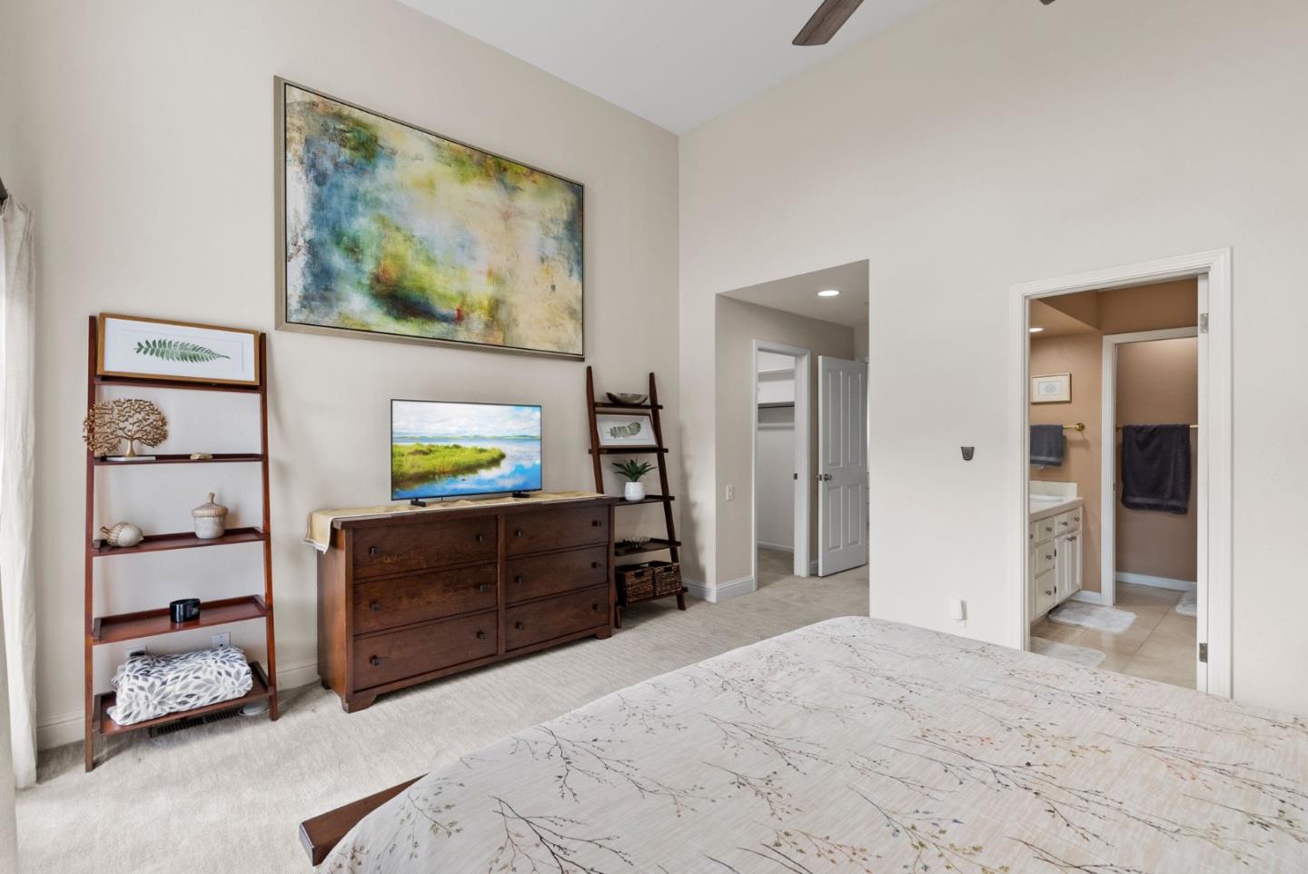 802 Mendocino Way