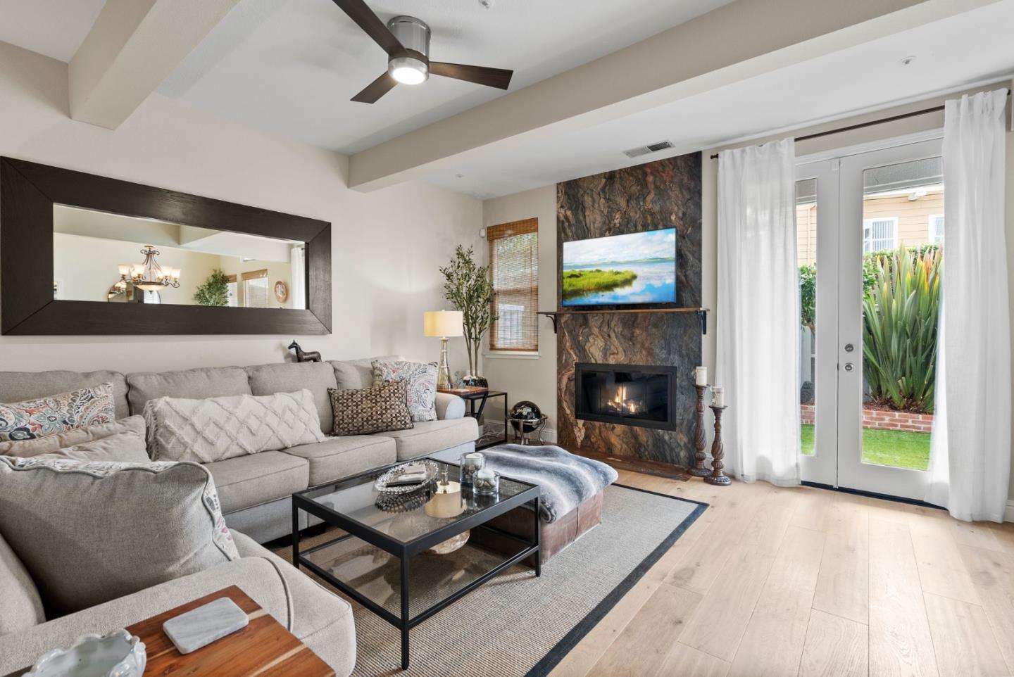 802 Mendocino Way