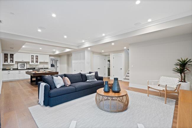 1180 North Lemon Avenue