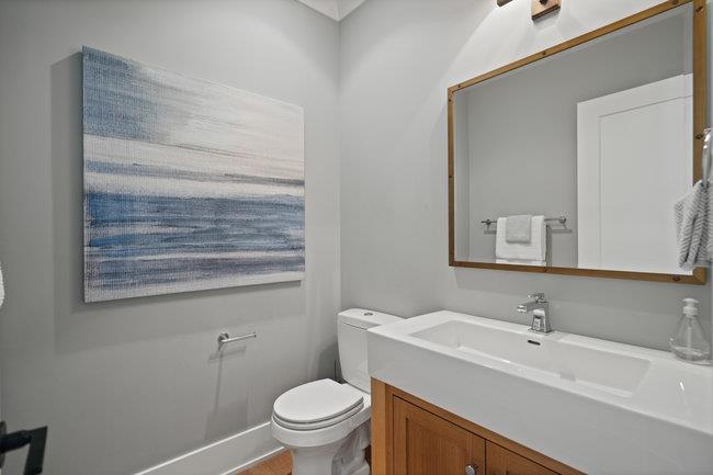 1180 North Lemon Avenue