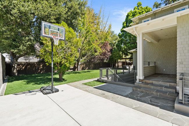 1180 North Lemon Avenue