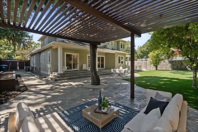 1180 North Lemon Avenue