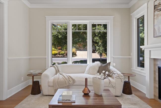 1180 North Lemon Avenue