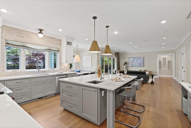 1180 North Lemon Avenue