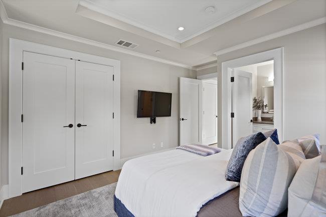 1180 North Lemon Avenue