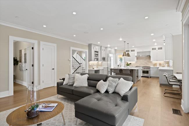 1180 North Lemon Avenue