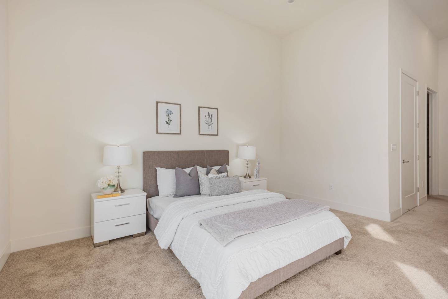 1028 Foster Square Lane 403
