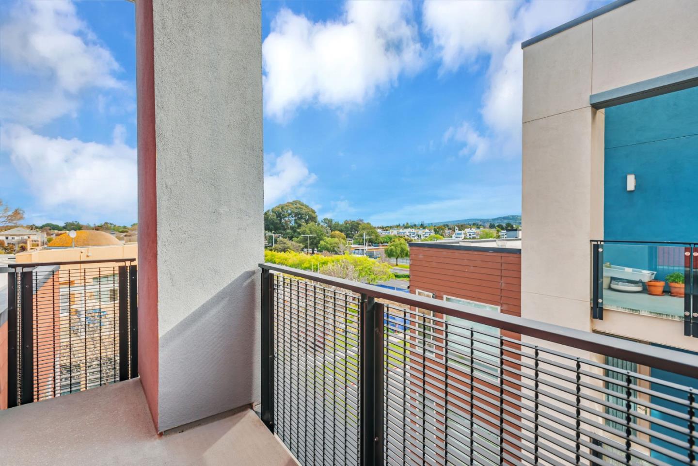 1028 Foster Square Lane 403