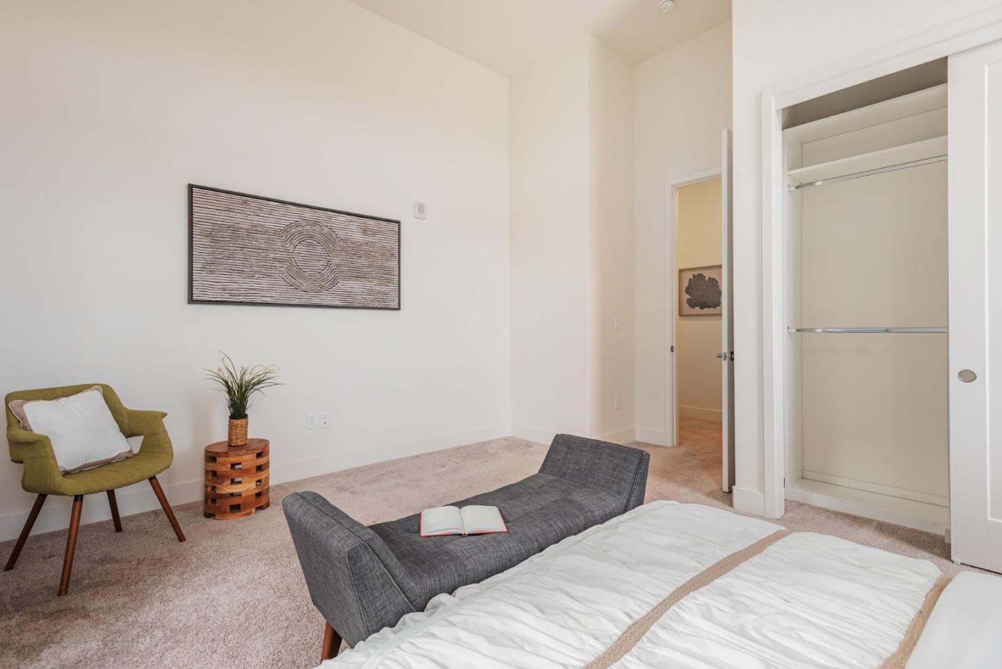 1028 Foster Square Lane 403