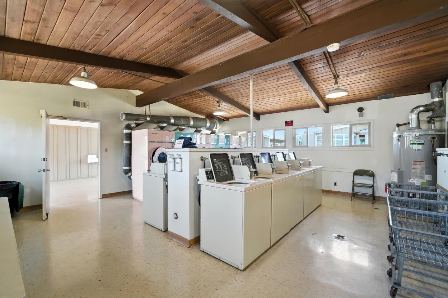 325 Sylvan Avenue Unit: 106