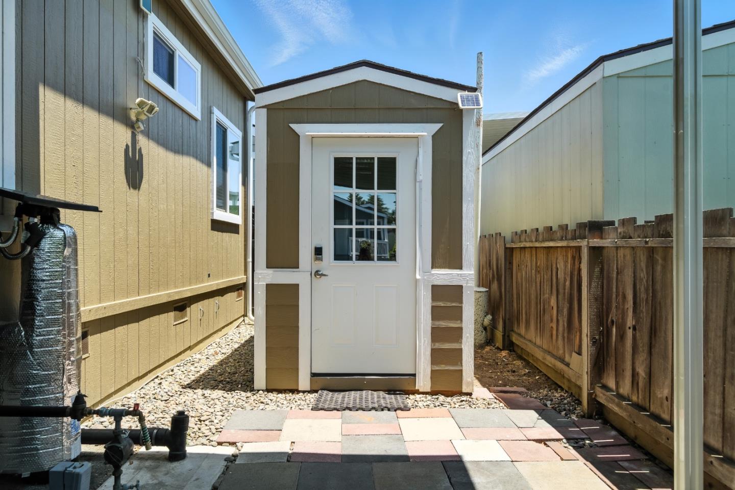 325 Sylvan Avenue Unit: 106