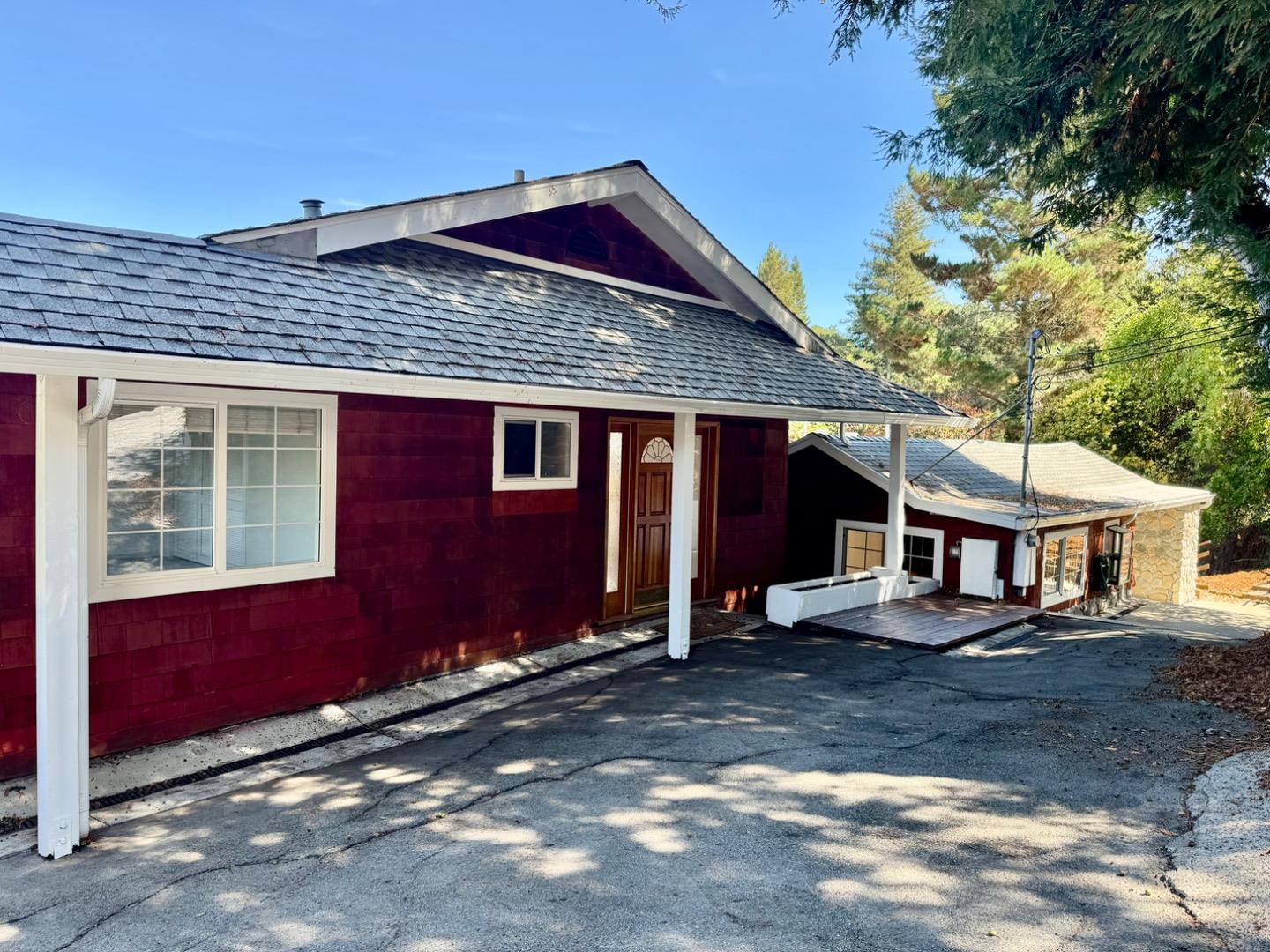 3542 Oak Knoll
