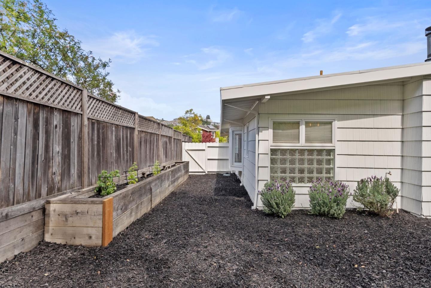 329 San Rafael Avenue