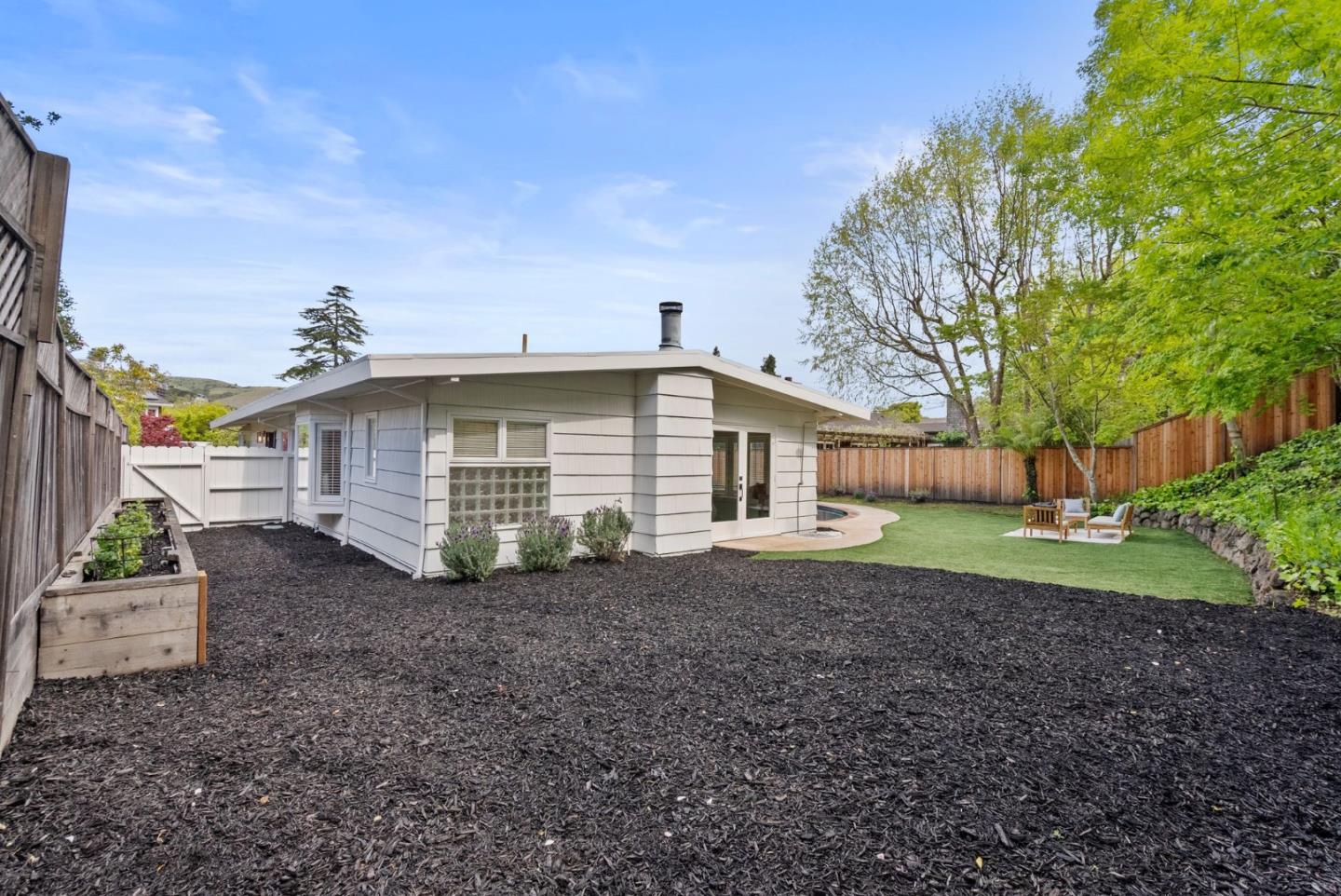 329 San Rafael Avenue