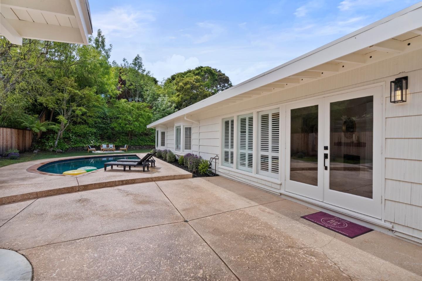 329 San Rafael Avenue