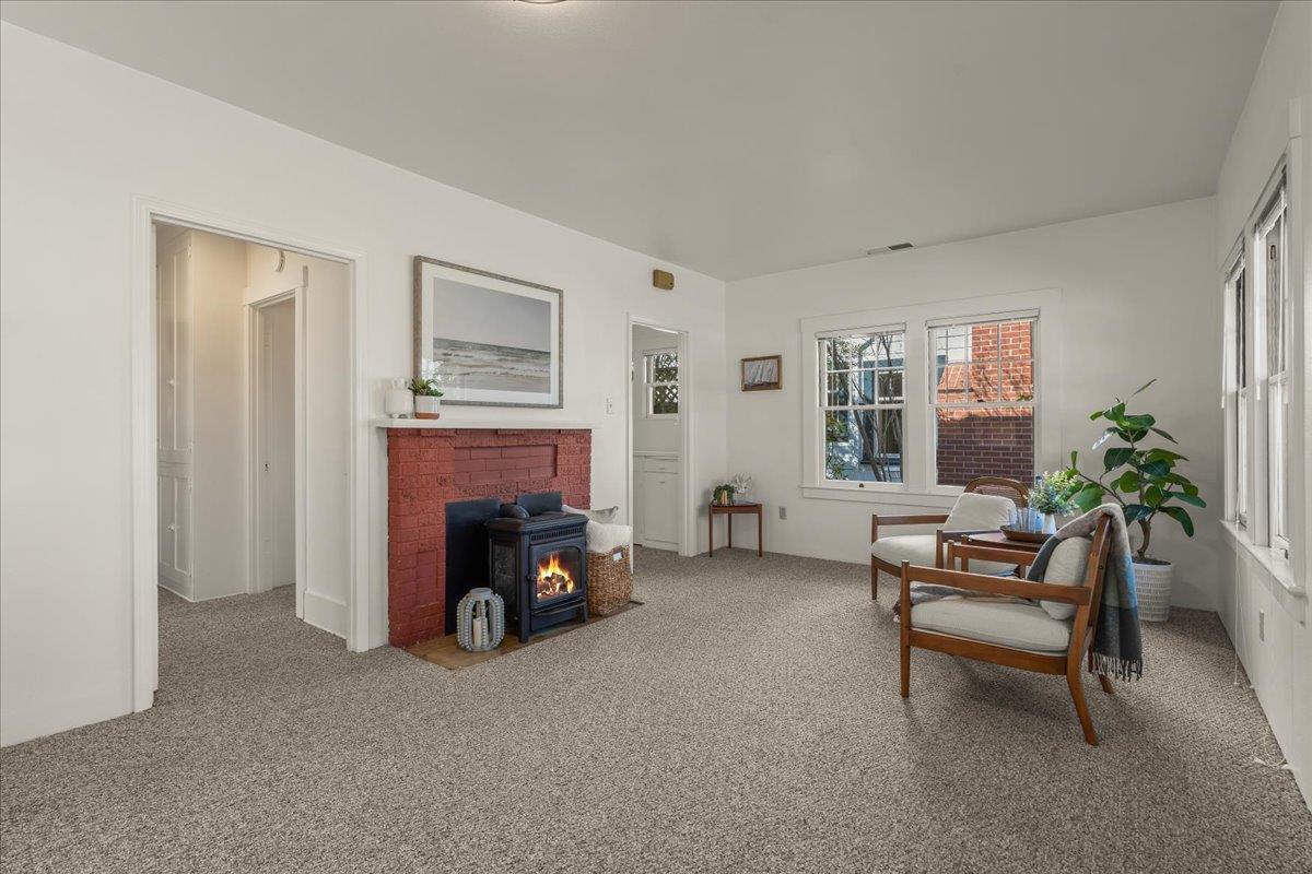 207 2nd Avenue