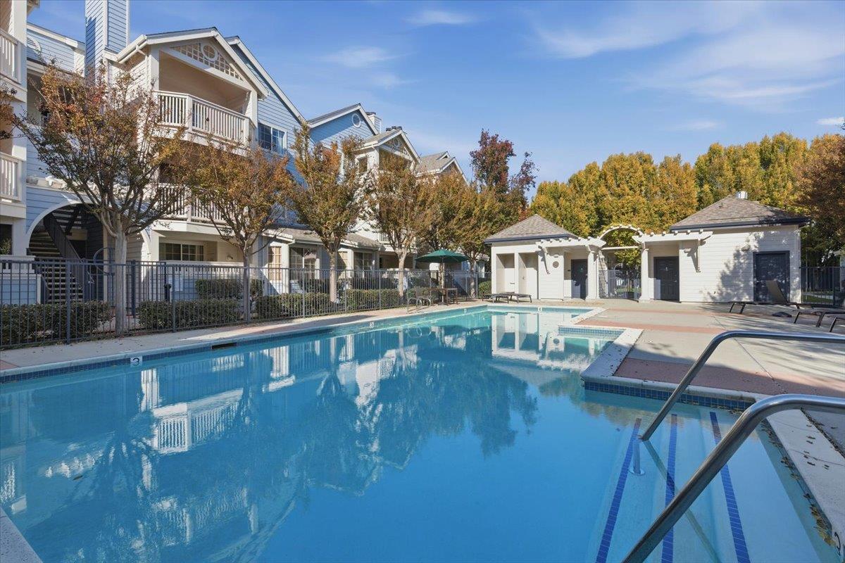 608 Arcadia Terrace 201