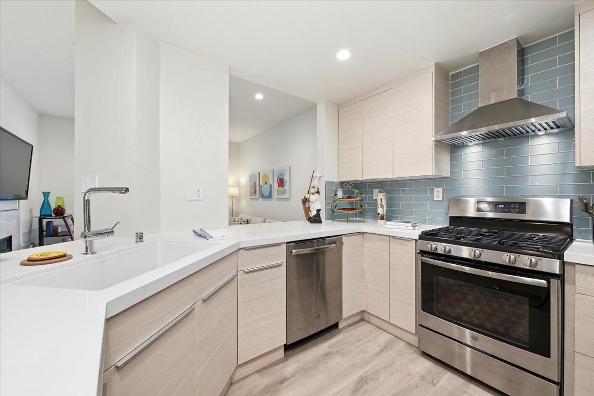 608 Arcadia Terrace 201