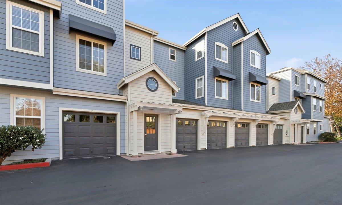 608 Arcadia Terrace 201