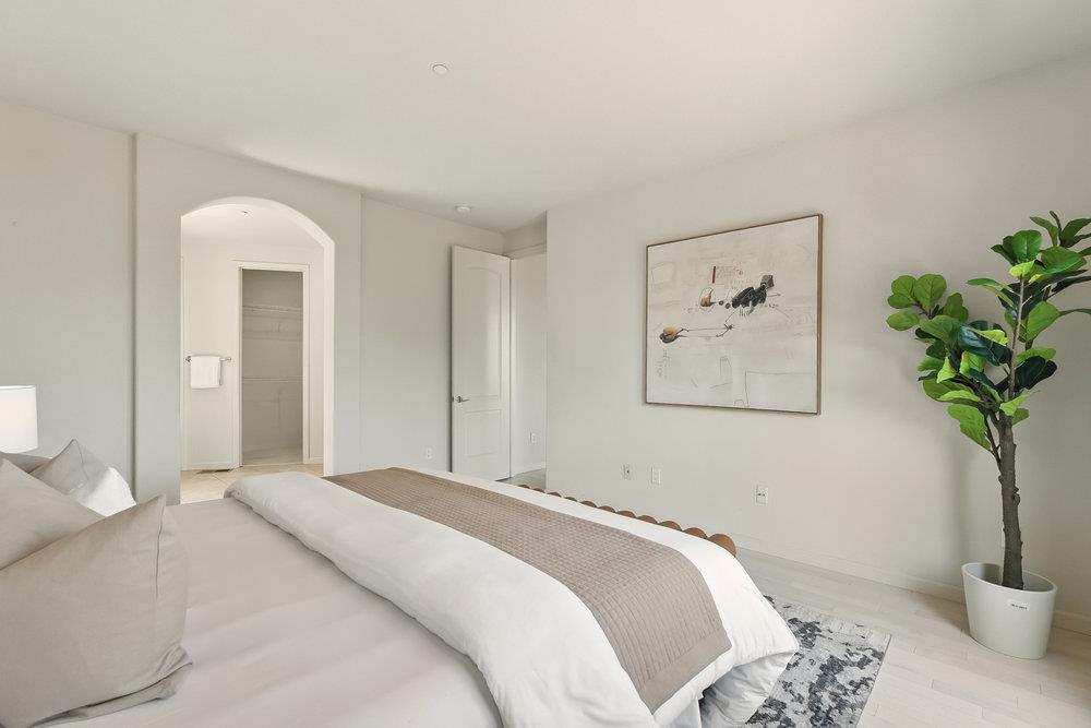 23022 Palazzo Del Kayla