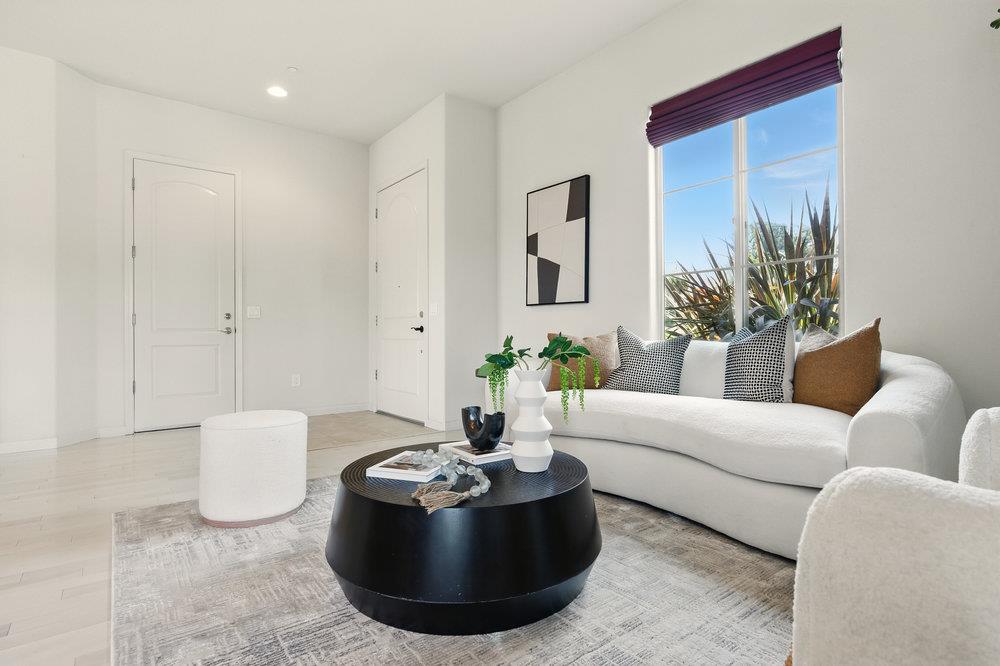 23022 Palazzo Del Kayla