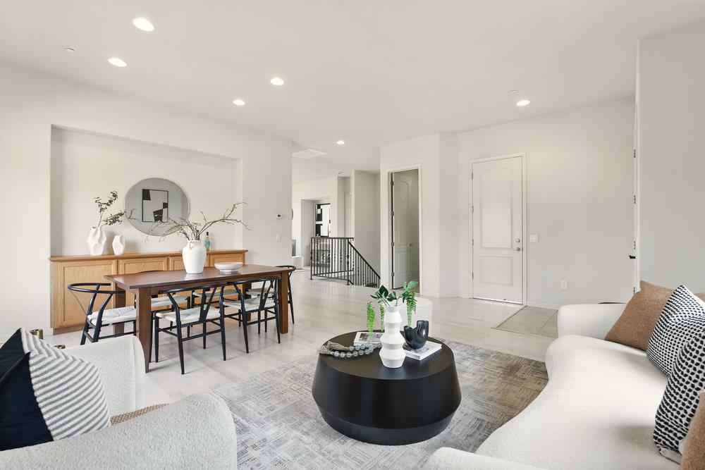 23022 Palazzo Del Kayla