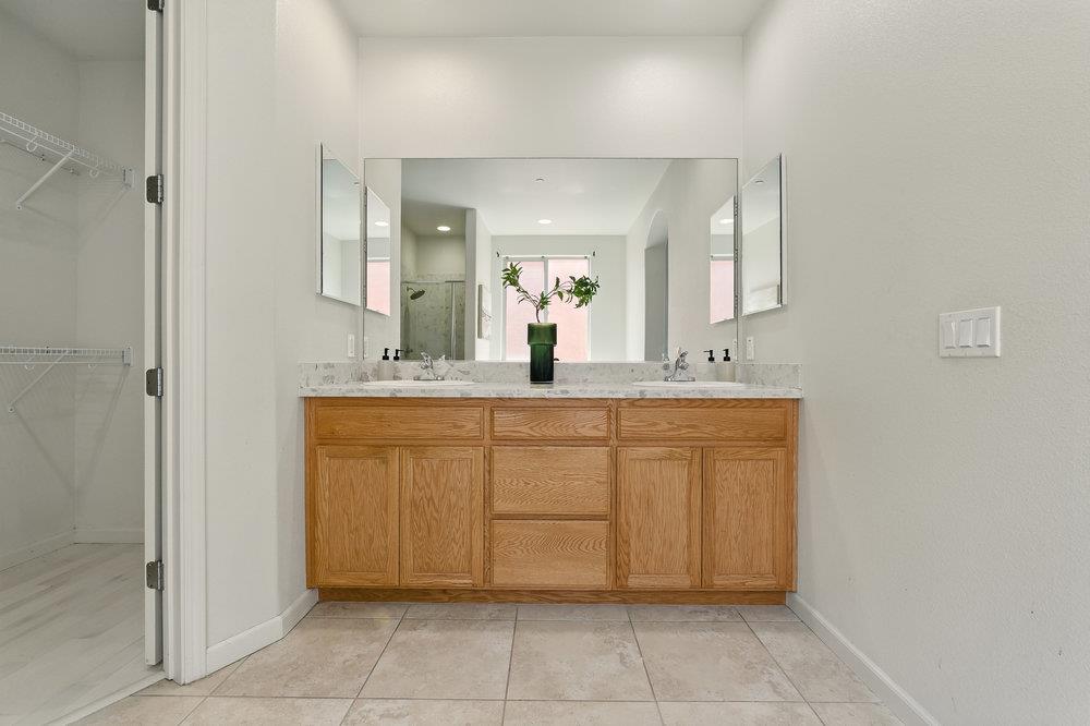 23022 Palazzo Del Kayla