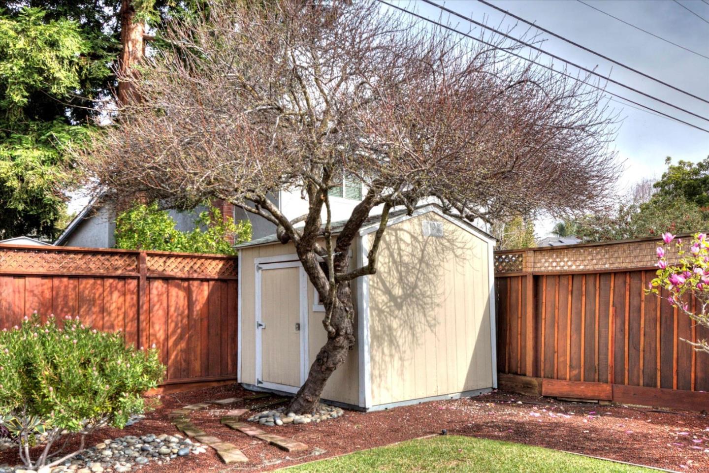 1523 Virginia Avenue