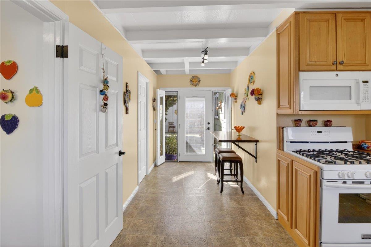 22 Melway Circle