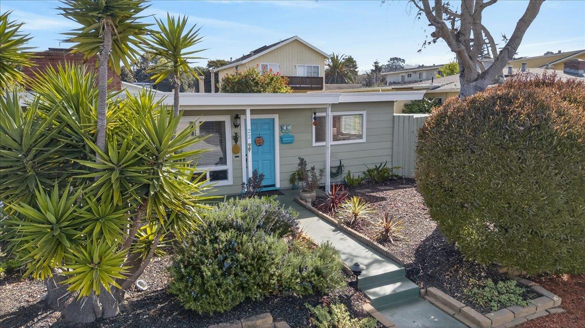 22 Melway Circle