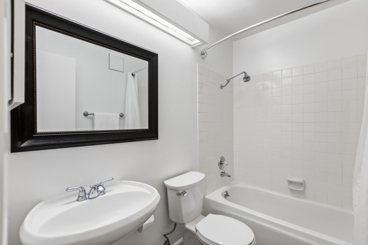 905 West Middlefield Road 975