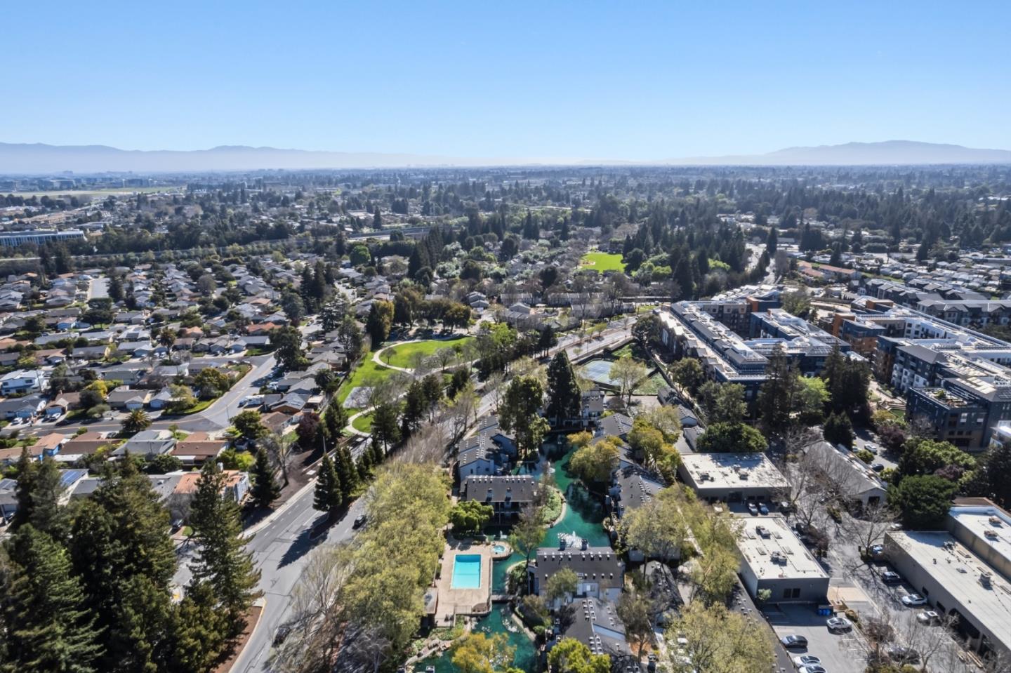 905 West Middlefield Road 975