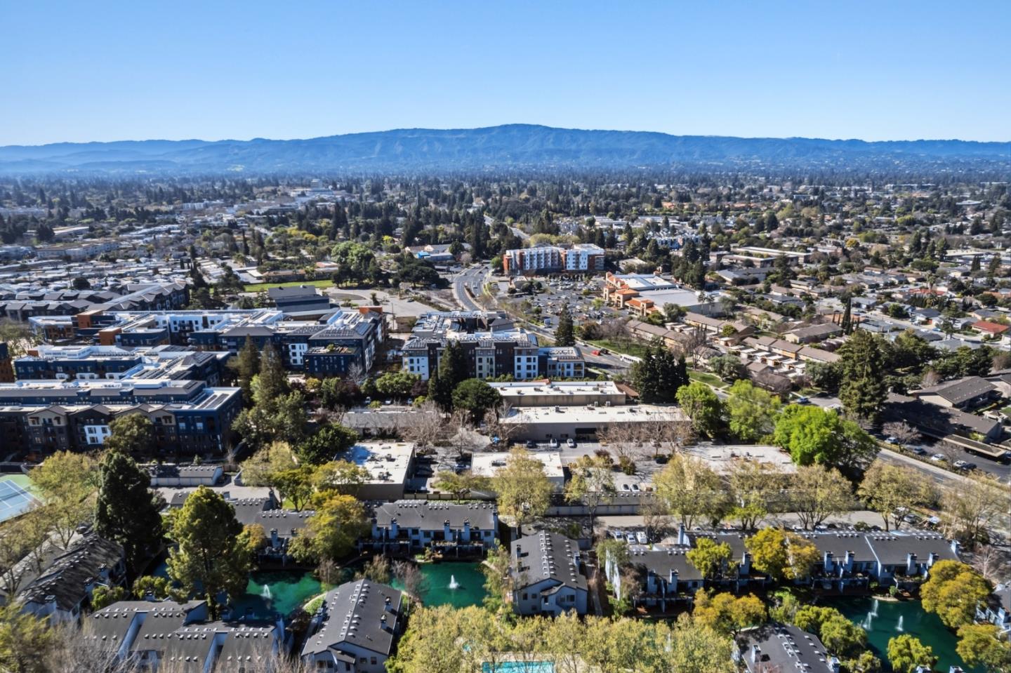 905 West Middlefield Road 975