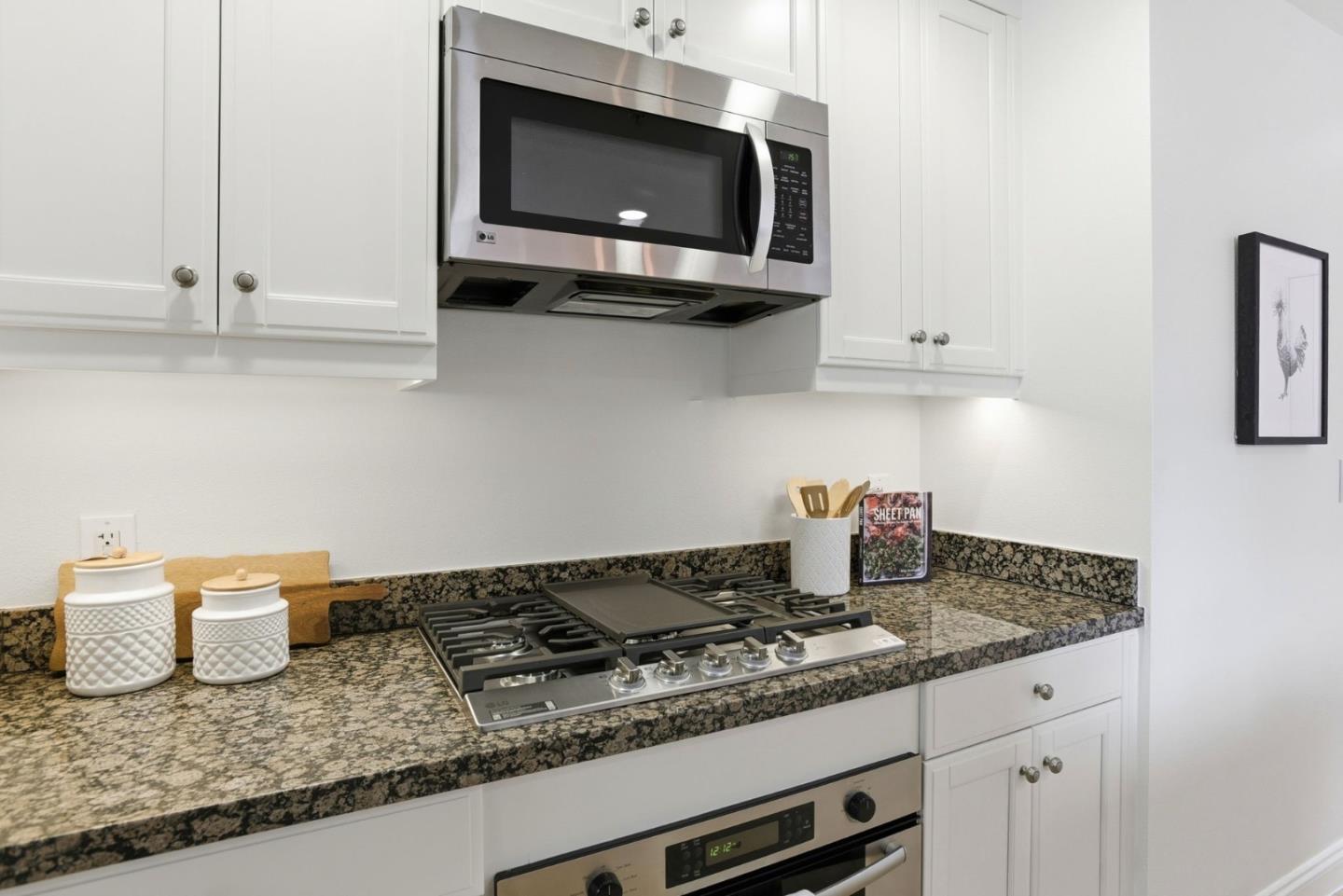 225 9th AVE 105
