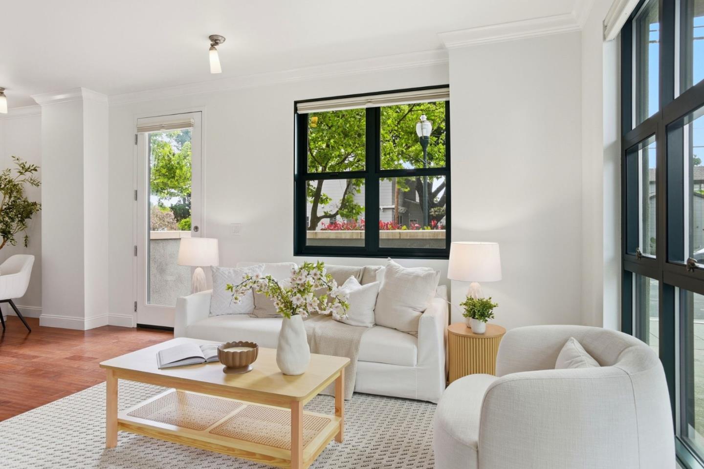 225 9th AVE 105