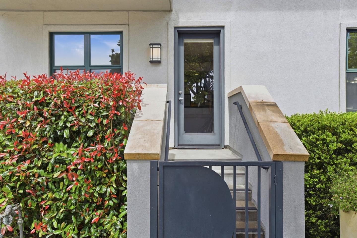 225 9th AVE 105