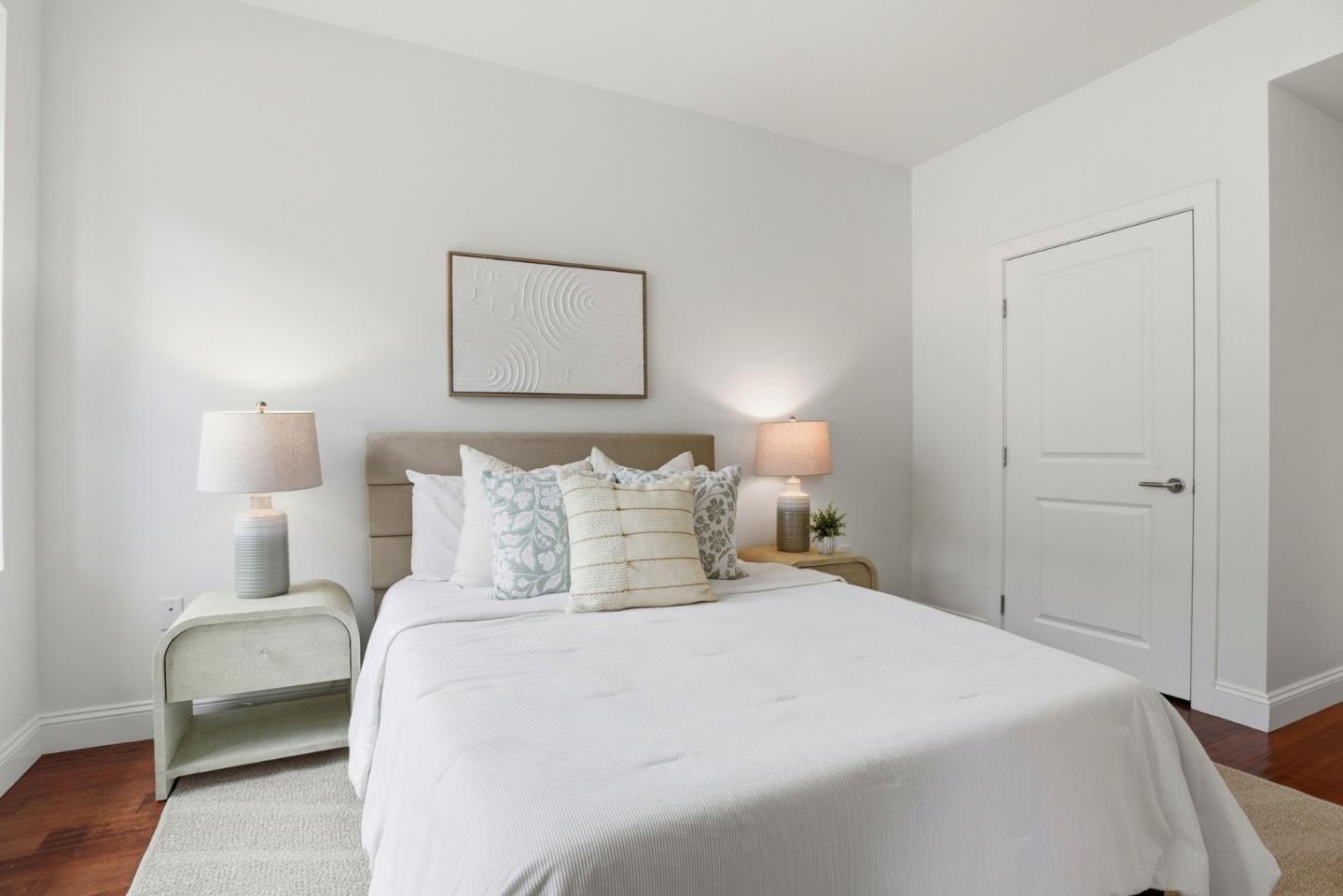 225 9th AVE 105