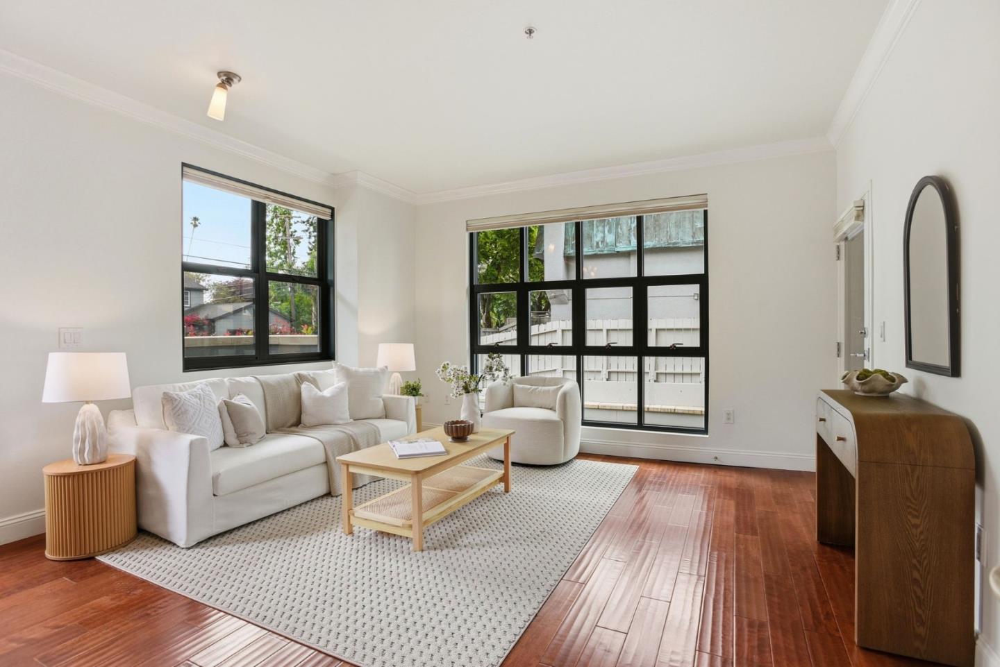 225 9th AVE 105