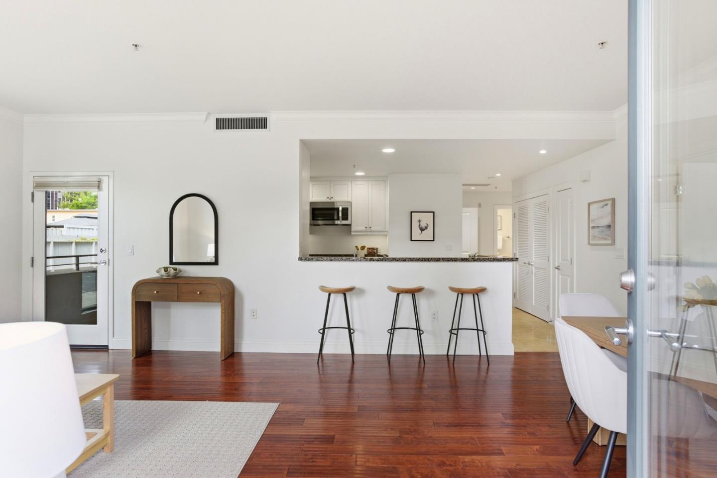 225 9th AVE 105