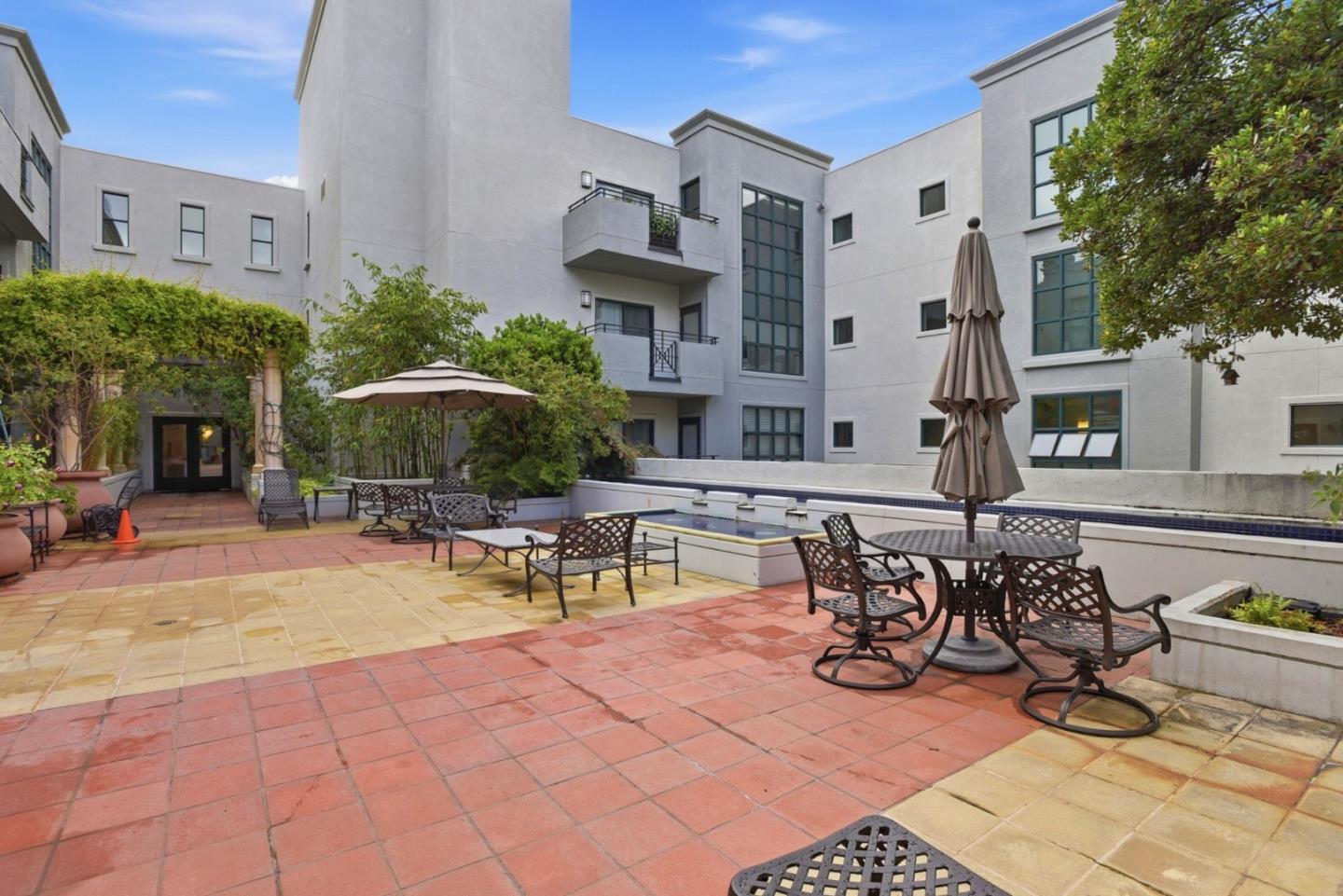 225 9th AVE 105