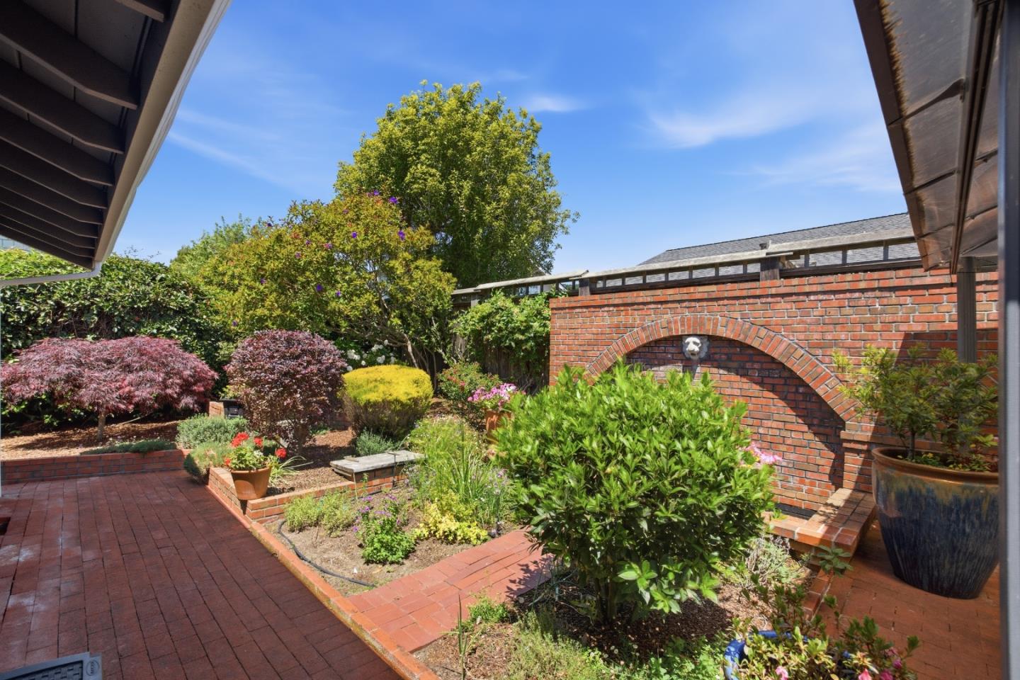 2021 Bordeaux Lane