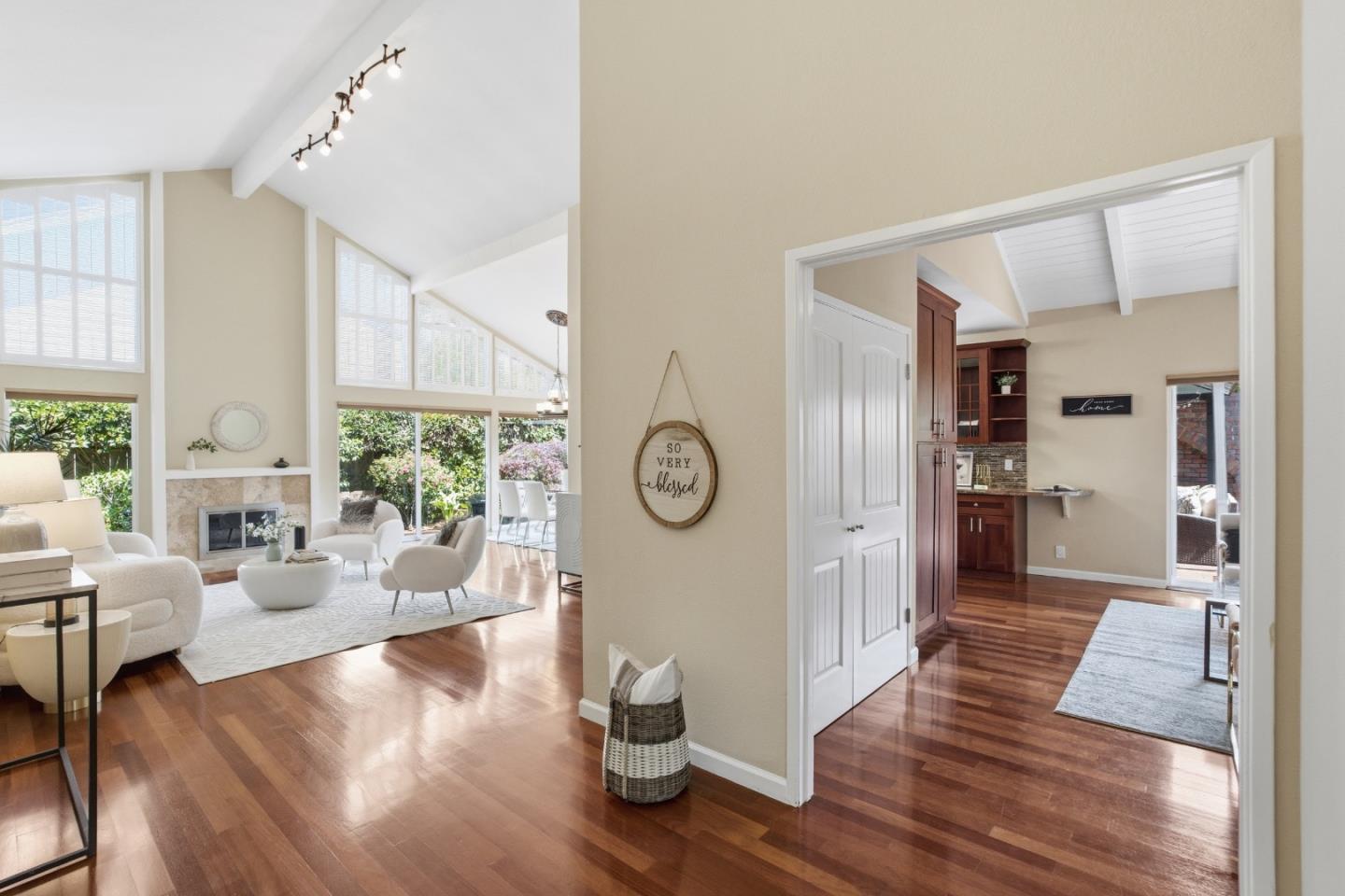 2021 Bordeaux Lane