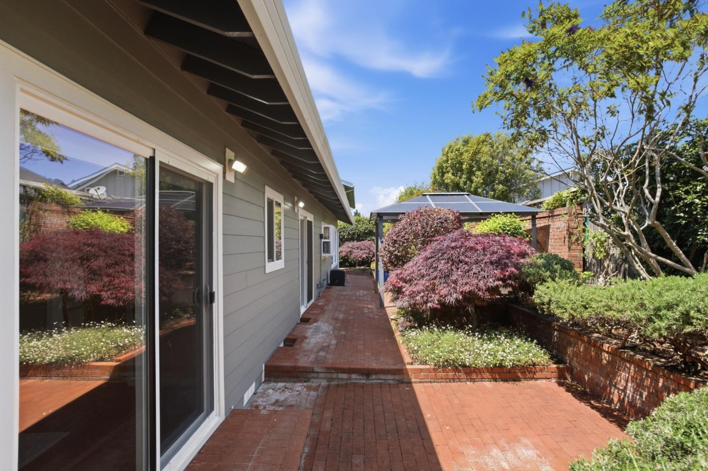 2021 Bordeaux Lane