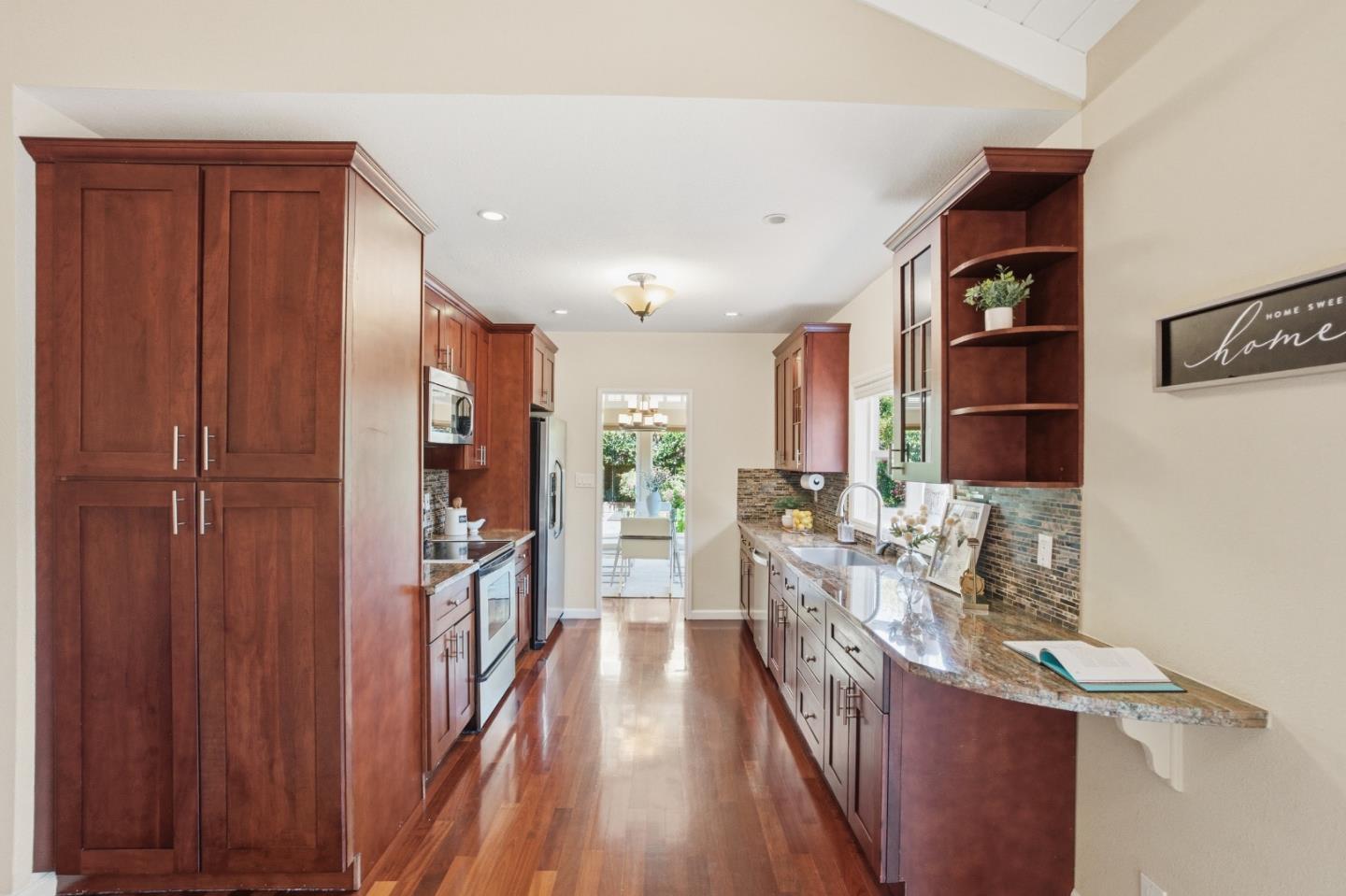 2021 Bordeaux Lane