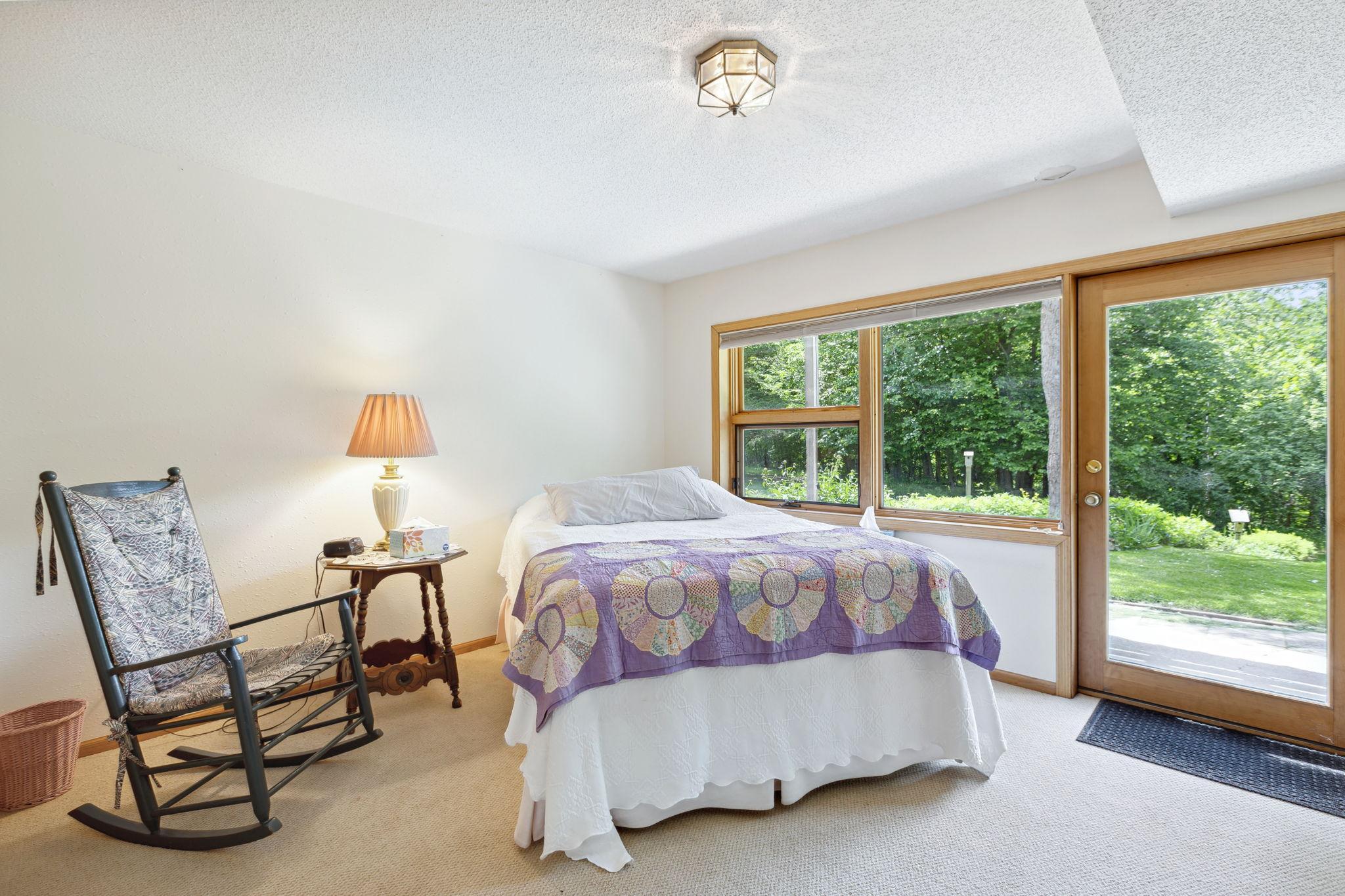 1562 Bolton Drive NW