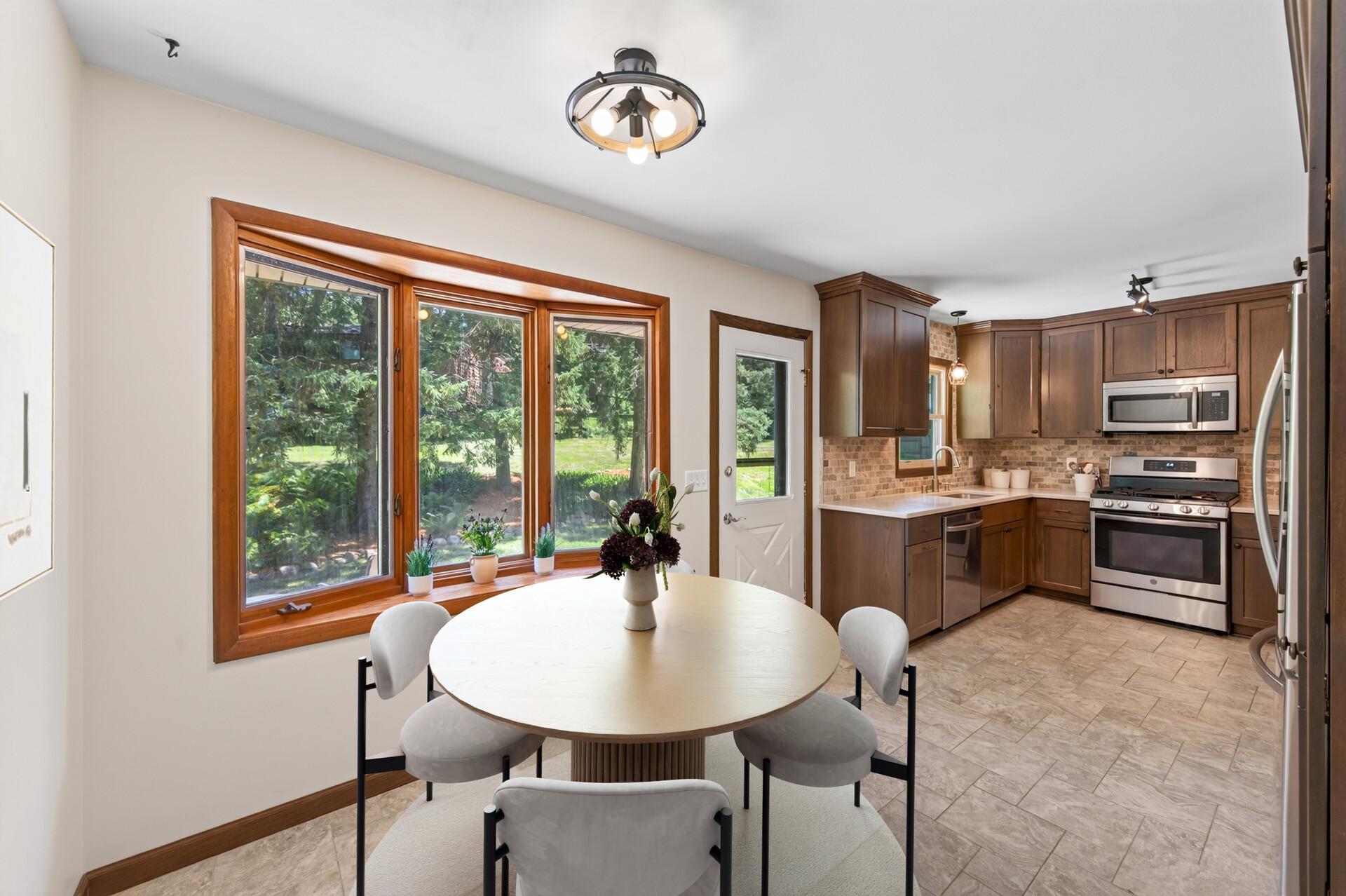 6911 Ticonderoga Trail