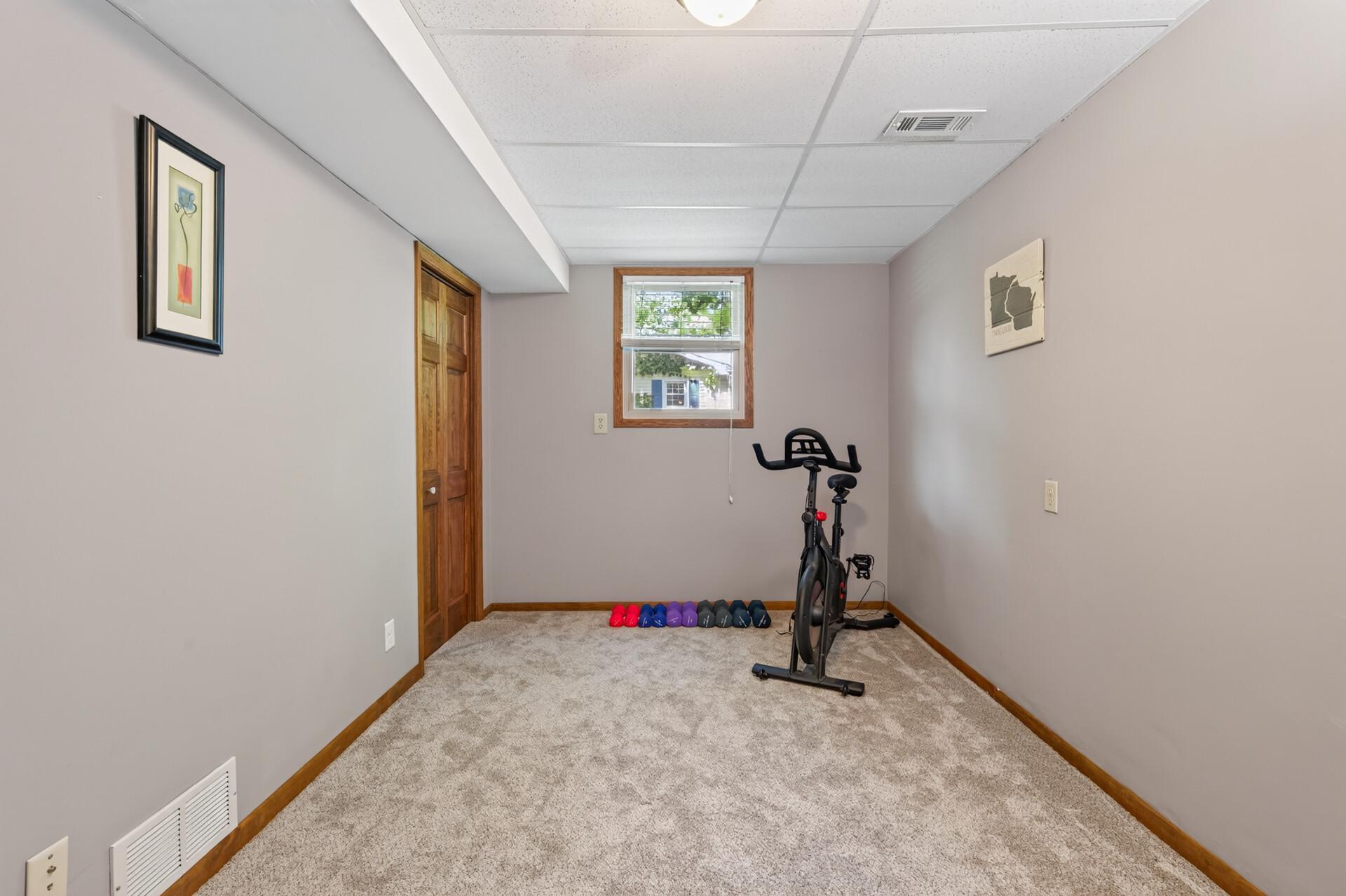 6911 Ticonderoga Trail
