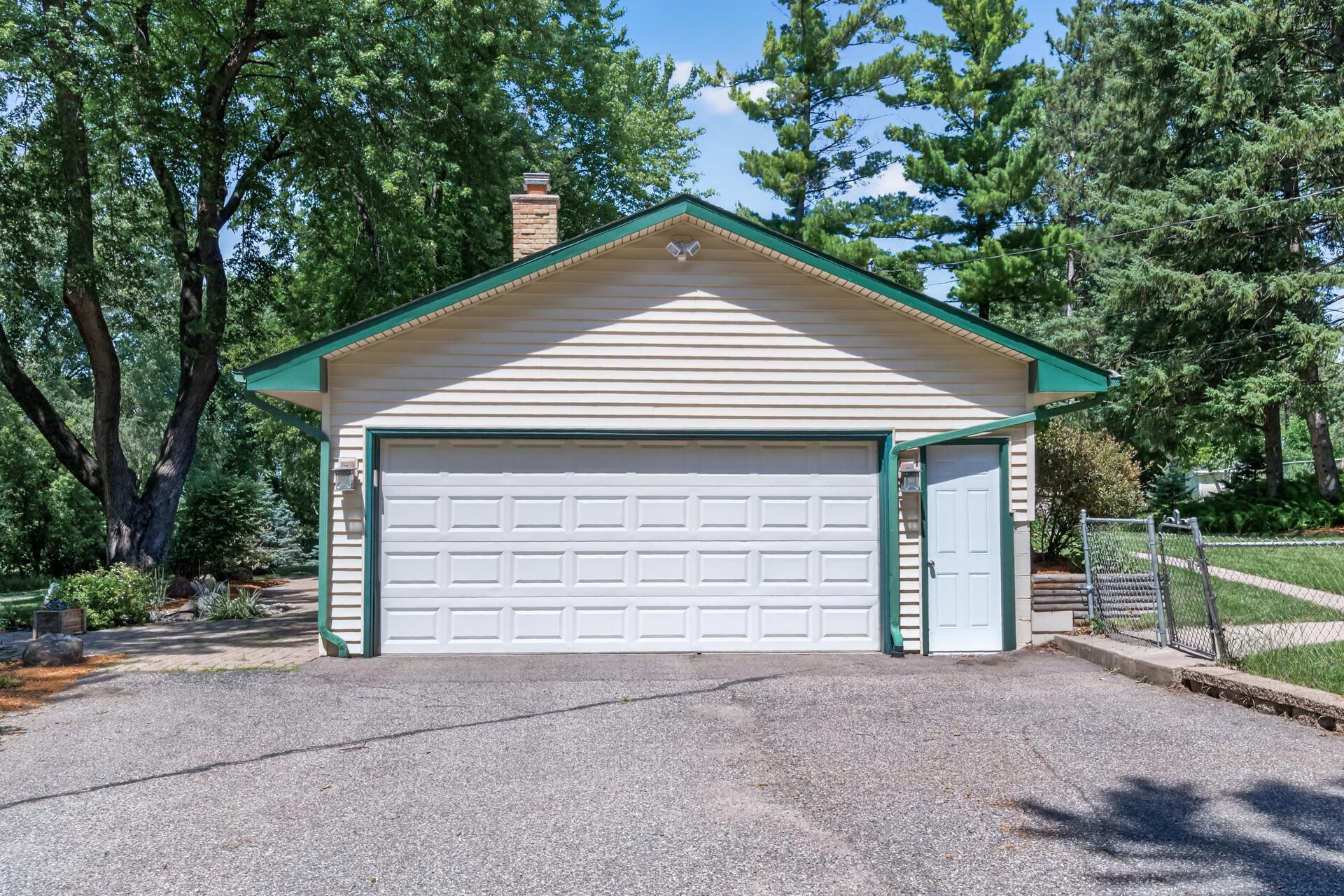 6911 Ticonderoga Trail
