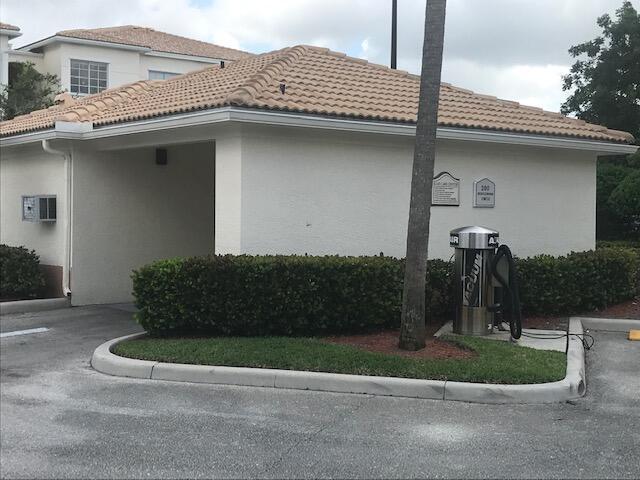 1101 Myrtlewood Circle E 101