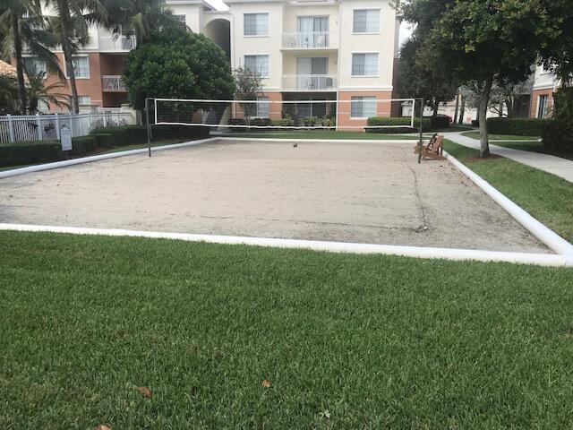 1101 Myrtlewood Circle E 101